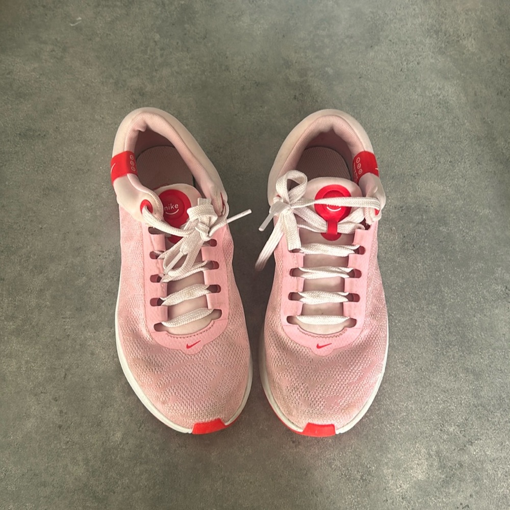 Nike Women’s Shoes ❤️💗